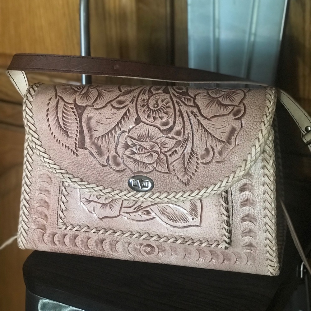 Leather bag